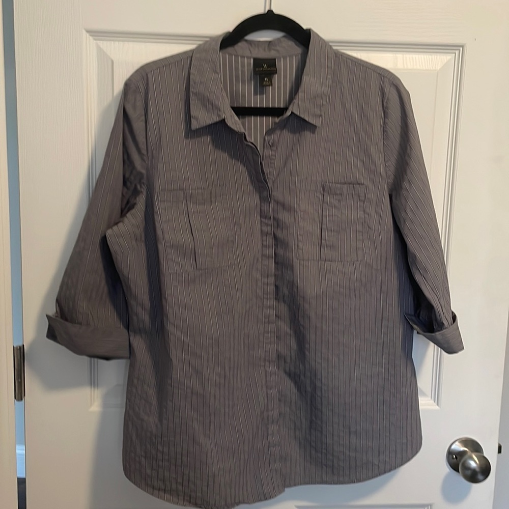 Ladies button up shirt blouse XL